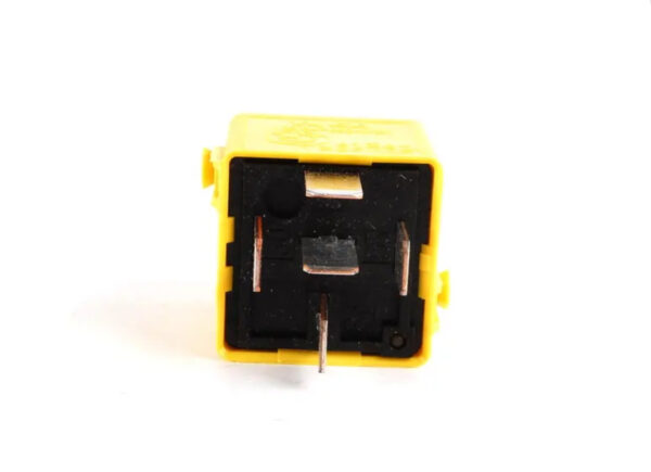 NEW BMW X3 E83 RELAY 61361389105 1389105 ORIGINAL - Image 3