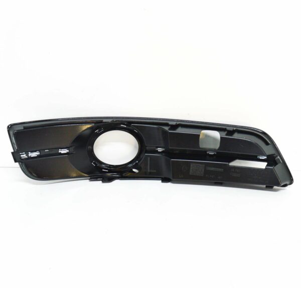 NEW AUDI A3 S3 8P FRONT LEFT FOG LIGHT GRILLE 8P0807681AET94 - Image 5