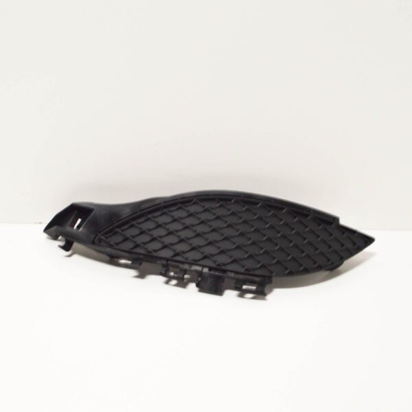 NEW MB A-CLASS W176 FRONT BUMPER RIGHT GRILLE A1768850422 ORIGINAL - Image 3