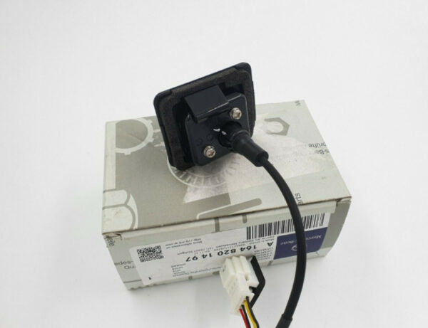 NEW MERCEDES-BENZ GL X164 TAILGATE REAR VIEW CAMERA A1648201497 ORIGINAL - Image 3
