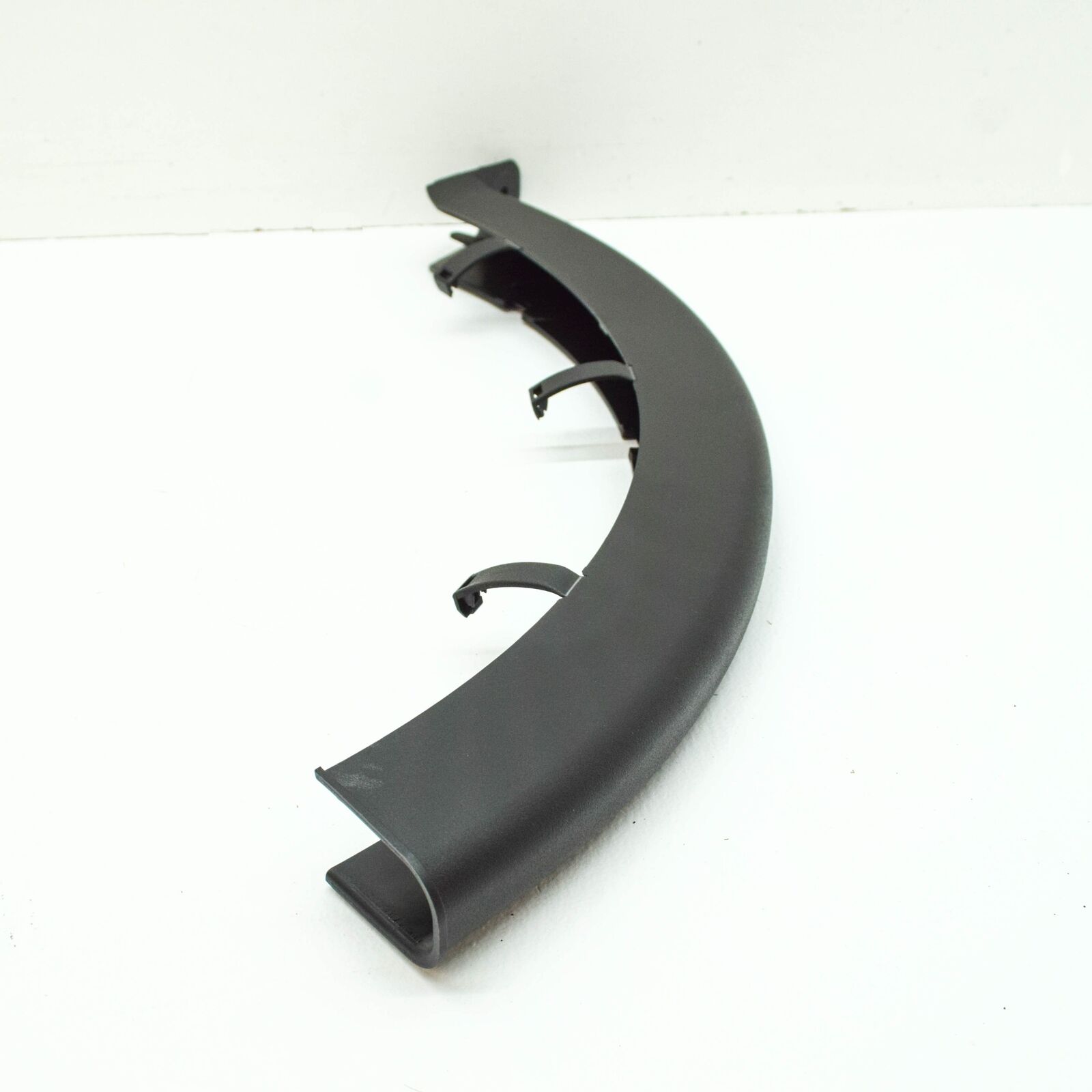 NEW MERCEDES-BENZ CLS C218 REAR TRUNK LID HINGE TRIM A2188210189 ORIGINAL 3 NEW MERCEDES-BENZ CLS C218 REAR TRUNK LID HINGE TRIM A2188210189 ORIGINAL - Image 3