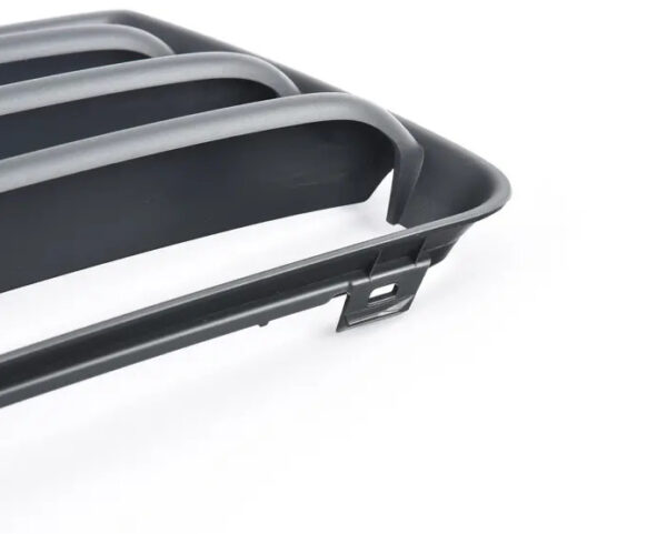 NEW AUDI TT ROADSTER 8J FRONT RIGHT FOG LIGHT GRILLE 8J0807682J3FZ ORIGINAL - Image 3