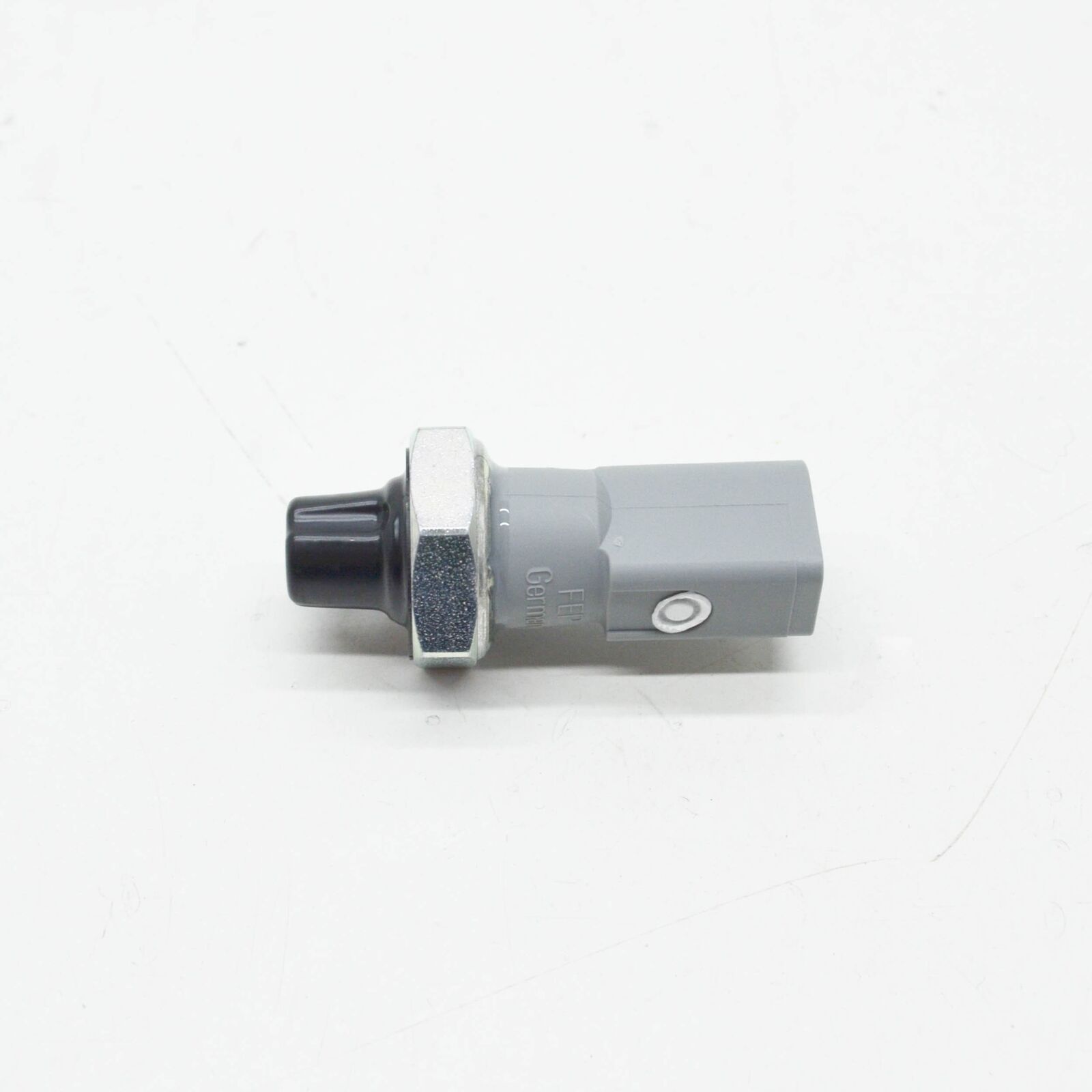 NEW AUDI A4 B8 OIL PRESSURE SENSOR 06E919081C ORIGINAL 3 NEW AUDI A4 B8 OIL PRESSURE SENSOR 06E919081C ORIGINAL - Image 3