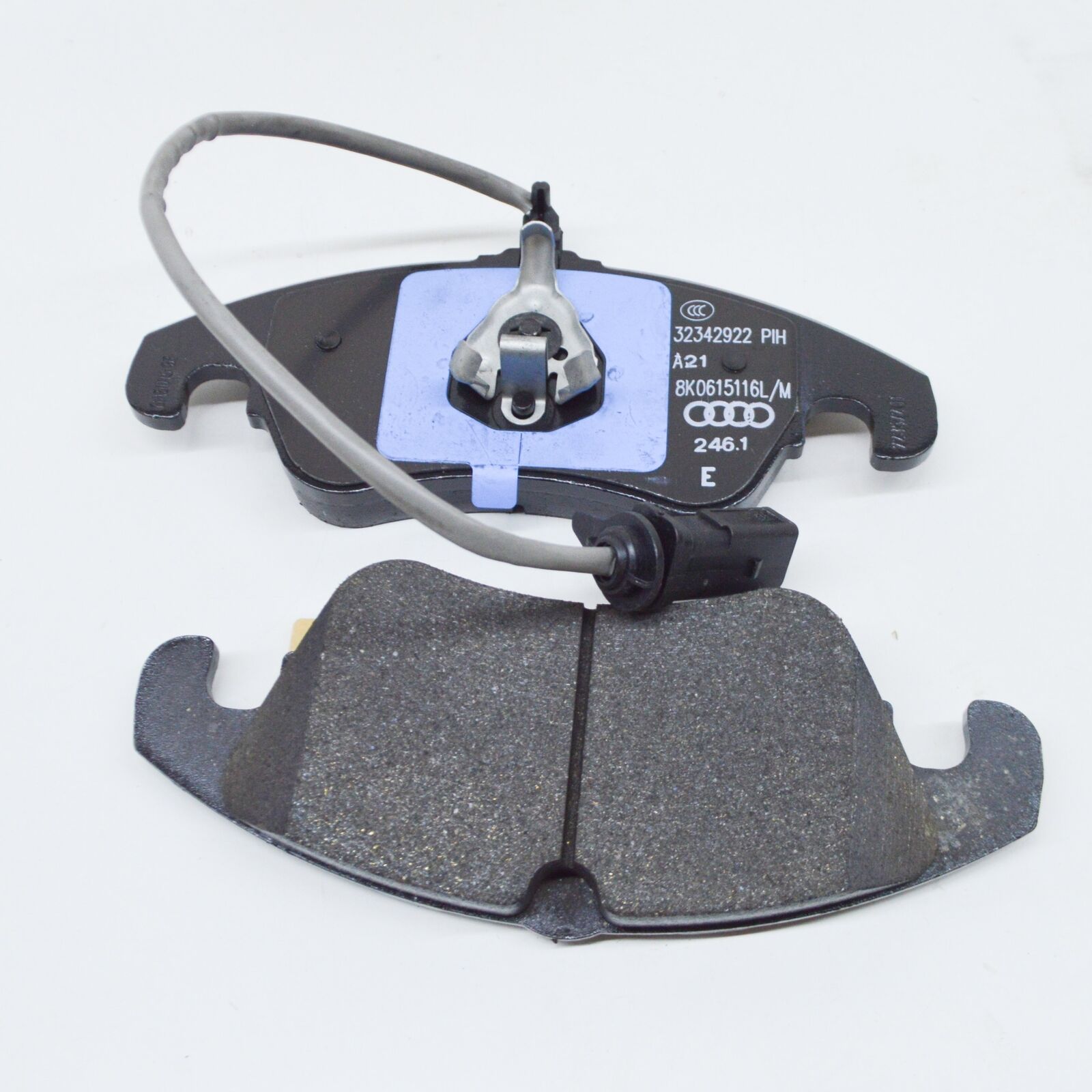 NEW AUDI A5 8T3 FRONT WHEEL BRAKE PAD SET 8K0698151R ORIGINAL 3 NEW AUDI A5 8T3 FRONT WHEEL BRAKE PAD SET 8K0698151R ORIGINAL - Image 3