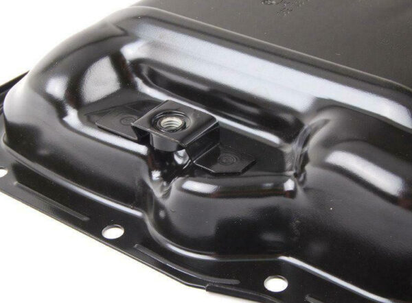 NEW AUDI A4 B7 ENGINE LOWER OIL PAN 06E103604F ORIGINAL - Image 3