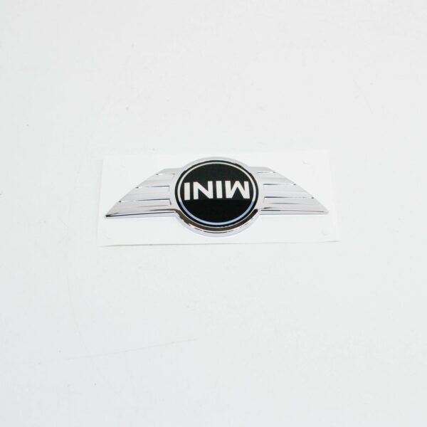 NEW MINI CLUBMAN F54 FRONT HOOD EMBLEM 51147351370 ORIGINAL - Image 3