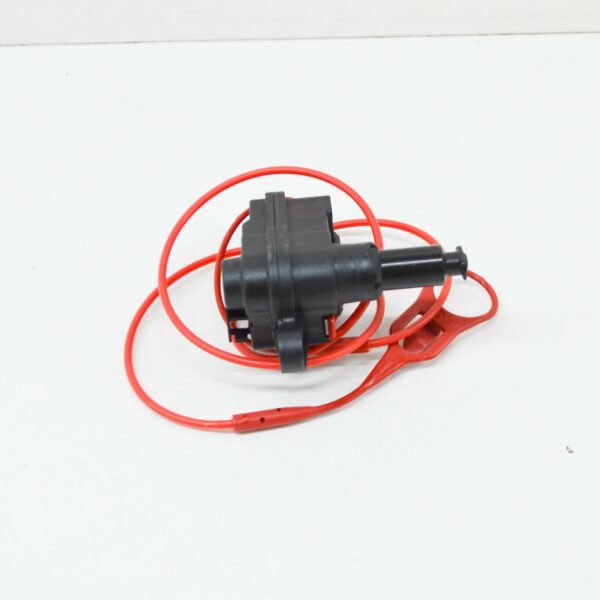NEW AUDI Q3 8U FUEL FLAP LOCK MOTOR ACTUATOR 8S0862153A 2015 - Image 5