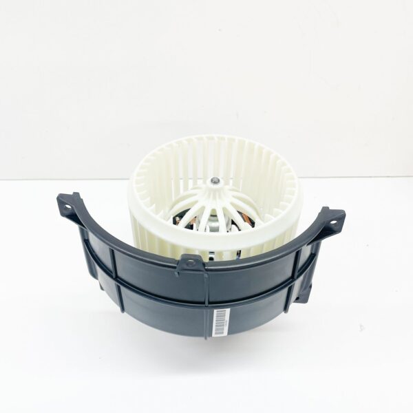 NEW AUDI Q7 4L HEATER BLOWER MOTOR LHD 4L1820021B ORIGINAL - Image 3