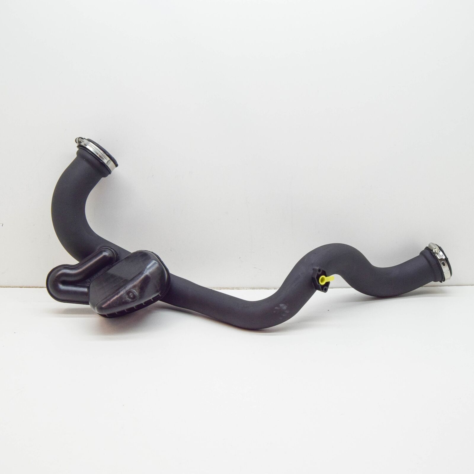 NEW AUDI A4 B8 LEFT CHARGE AIR COOLER PRESSURE HOSE 8K0145673AC ORIGINAL 3 NEW AUDI A4 B8 LEFT CHARGE AIR COOLER PRESSURE HOSE 8K0145673AC ORIGINAL - Image 3