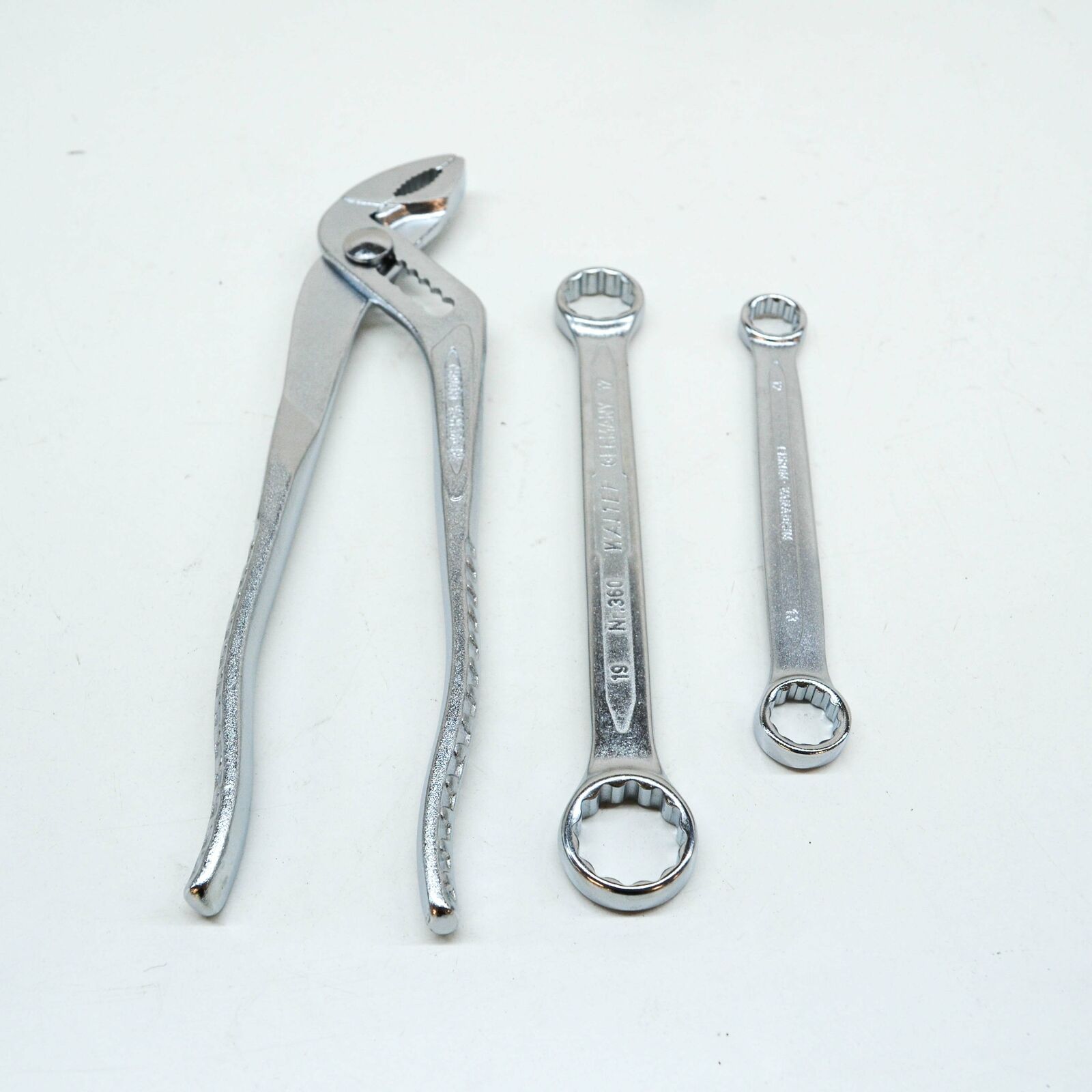 NEW BMW 3 E30 TOOL KIT 71111115329 1115329 3 NEW BMW 3 E30 TOOL KIT 71111115329 1115329 - Image 3