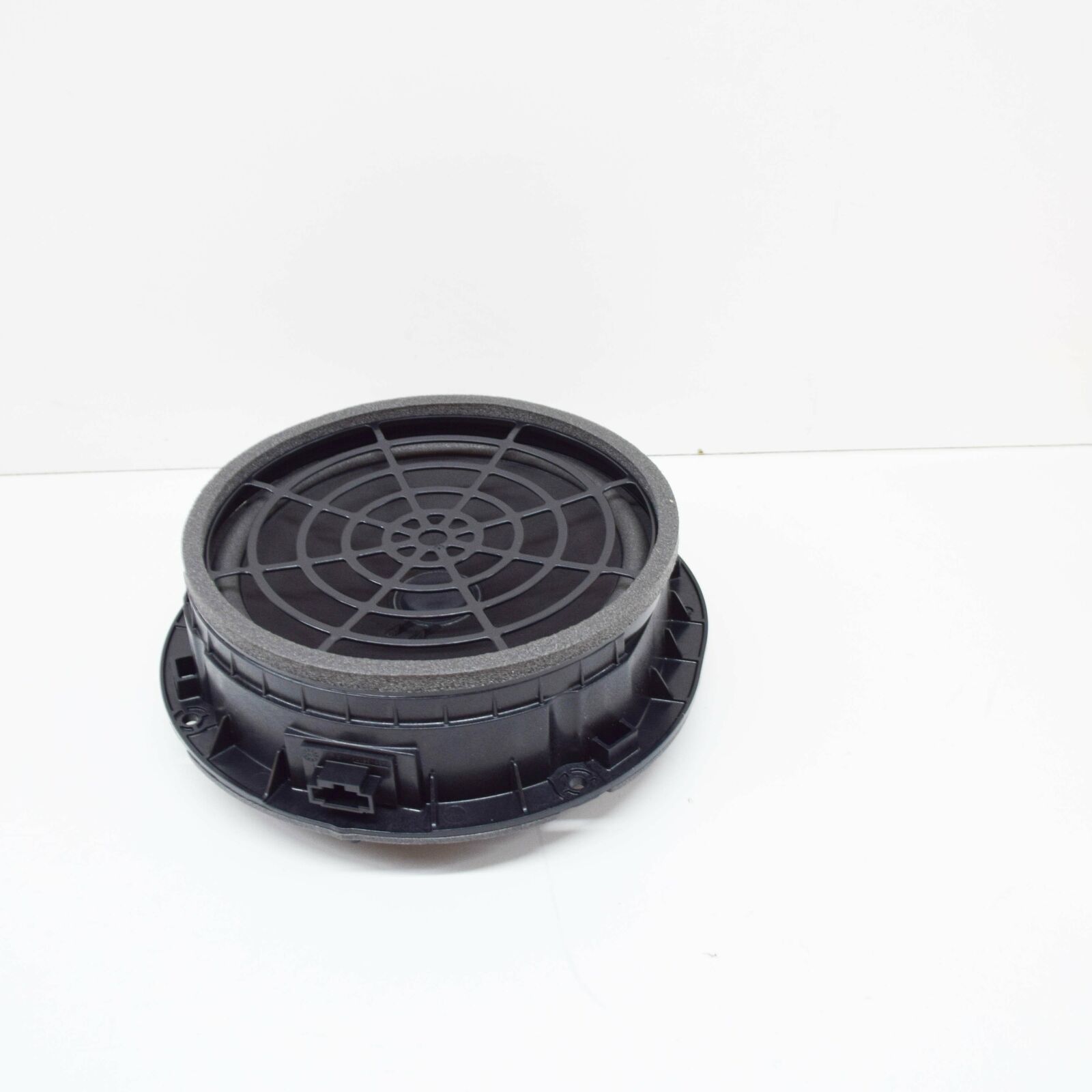 NEW AUDI A4 B9 FRONT DOOR BASS LOUDSPEAKER 8W0035415A ORIGINAL 3 NEW AUDI A4 B9 FRONT DOOR BASS LOUDSPEAKER 8W0035415A ORIGINAL - Image 3