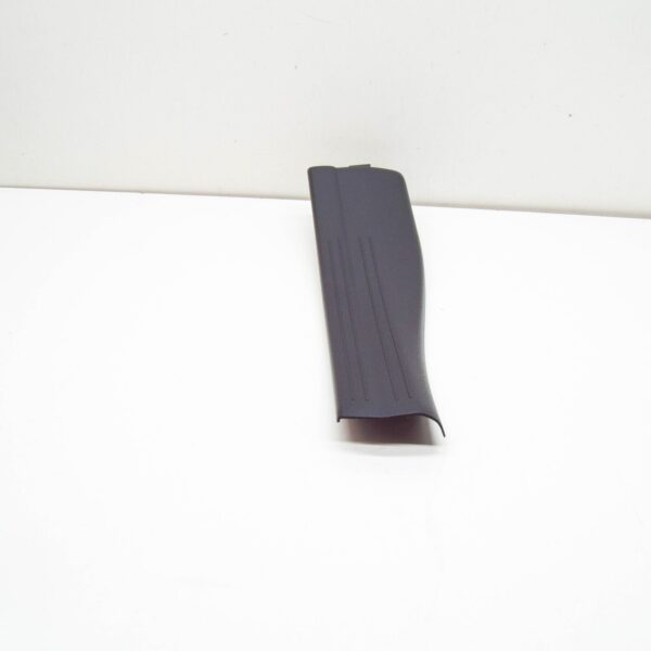 NEW MB GLA X156 REAR RIGHT ENTRANCE COVER STRIP A17668003749H68 ORIGINAL - Image 3