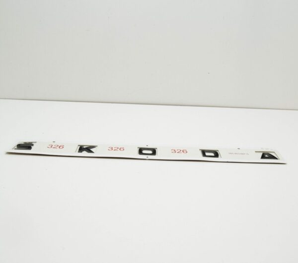 NEW SKODA KAROQ NU REAR TAILGATE LETTERING 565853687G041 ORIGINAL - Image 3