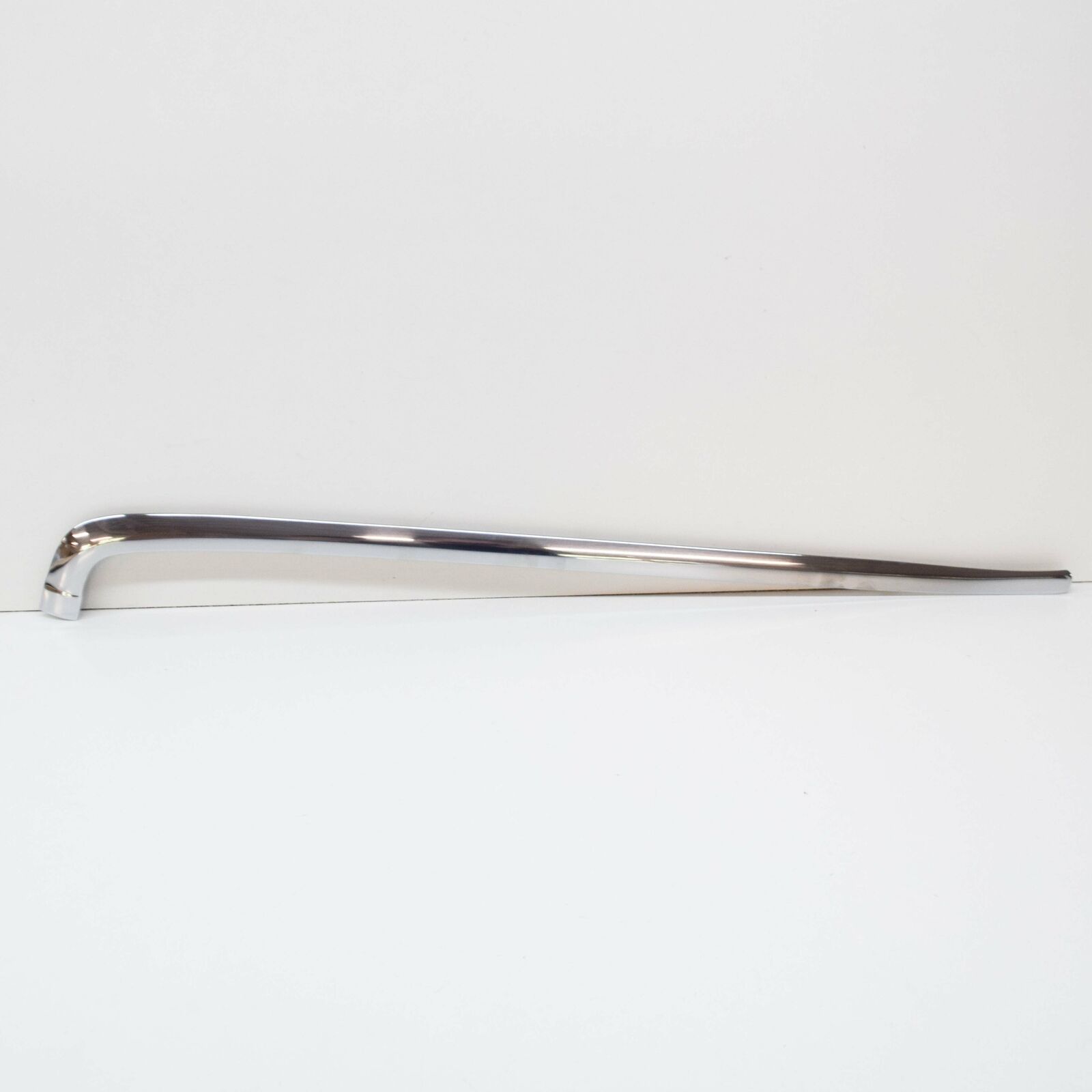 NEW MERCEDES-BENZ E W124 REAR LEFT BUMPER PANELLING TRIM A1248802136 ORIGINAL 3 NEW MERCEDES-BENZ E W124 REAR LEFT BUMPER PANELLING TRIM A1248802136 ORIGINAL - Image 3