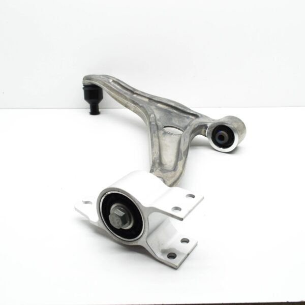 NEW MERCEDES-BENZ GLA H247 FRONT RIGHT LOWER CONTROL ARM A2473308401 - Image 3