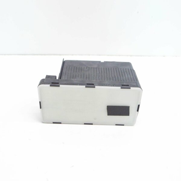 NEW MB C W202 CENTRAL LOCKING AND AIR CONDITIONER PUMP A2028001548 - Image 3