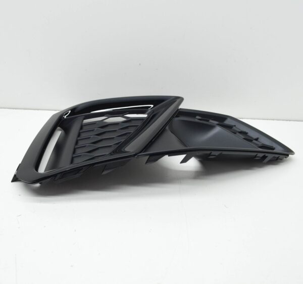 NEW AUDI A4 AVANT B9 FRONT RIGHT BUMPER GRILLE 8W0807682AMT94 - Image 5
