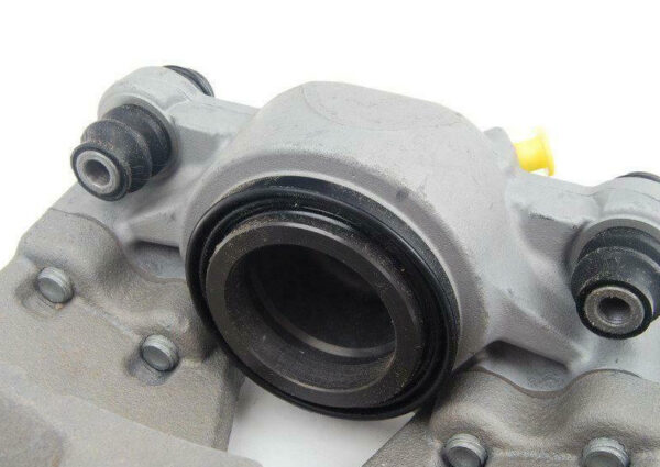 NEW AUDI Q5 8R FRONT LEFT BRAKE CALIPER HOUSING 8K0615123J ORIGINAL - Image 3