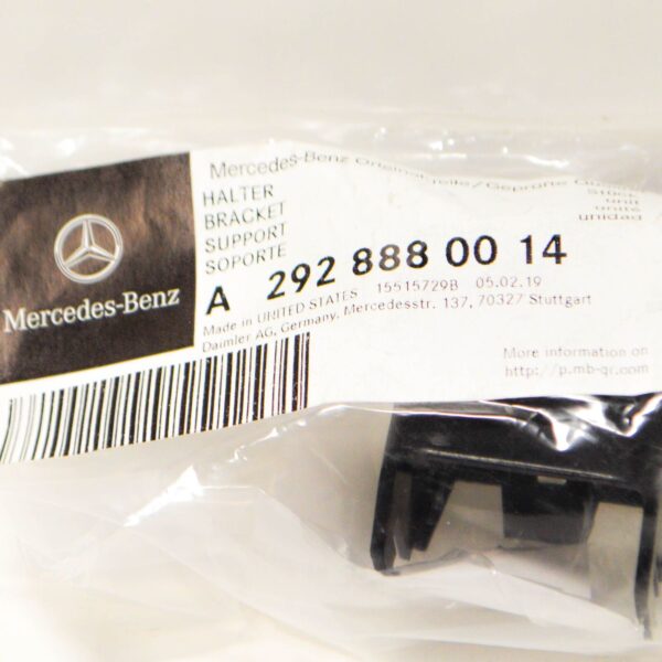 NEW MERCEDES BENZ GLE C292 FRONT CAMERA BRACKET A2928880014 ORIGINAL - Image 3