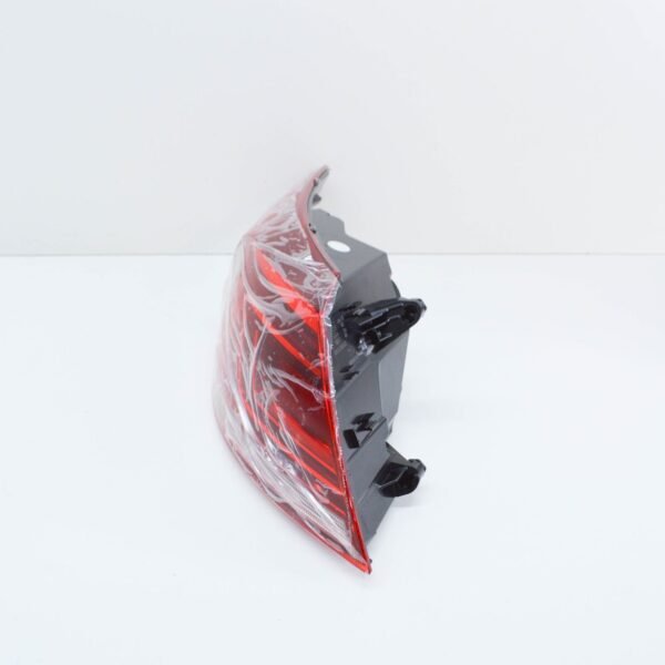 NEW VW CC 35 REAR LEFT TAILLIGHT 3C8945207AD ORIGINAL - Image 3