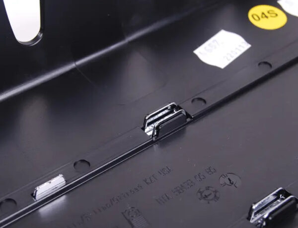 NEW AUDI Q5 8R FRONT LICENCE PLATE TRIM 8R0807287DT94 ORIGINAL - Image 3
