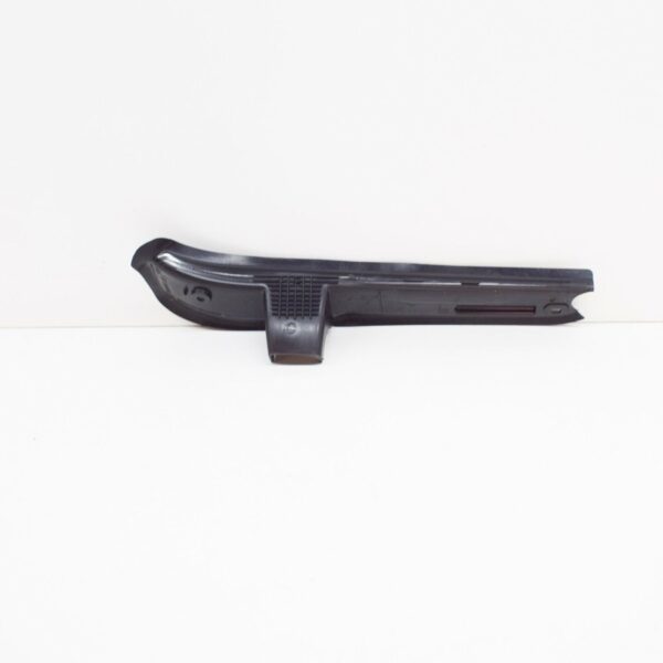 NEW MERCEDES-BENZ C S204 REAR PANEL DOOR LEFT HINGE COVER A2046931733 - Image 5