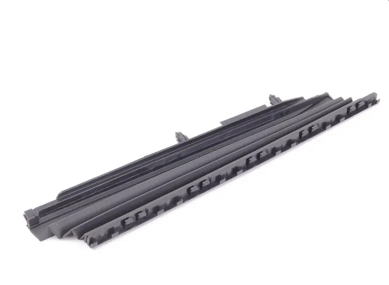 NEW AUDI A5 8T RIGHT SUNROOF OPENING TRIM 8D9877782A01C 8D9877782A 01C ORIGINAL 3 NEW AUDI A5 8T RIGHT SUNROOF OPENING TRIM 8D9877782A01C 8D9877782A 01C ORIGINAL - Image 3