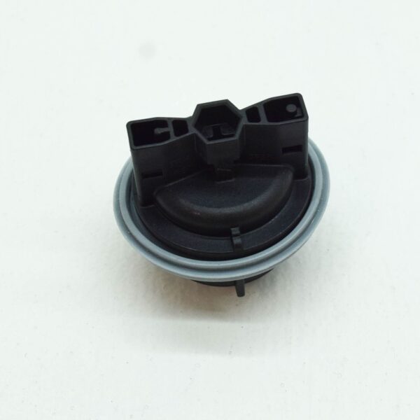 NEW BMW 2 F23 REAR TAIL LIGHT BULB HOLDER SOCKET 7489381 63217489381 ORIGINAL - Image 3