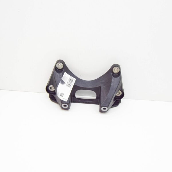 NEW MERCEDES BENZ C W205 ENGINE MOUNT BRACKET A2052420440 ORIGINAL - Image 3