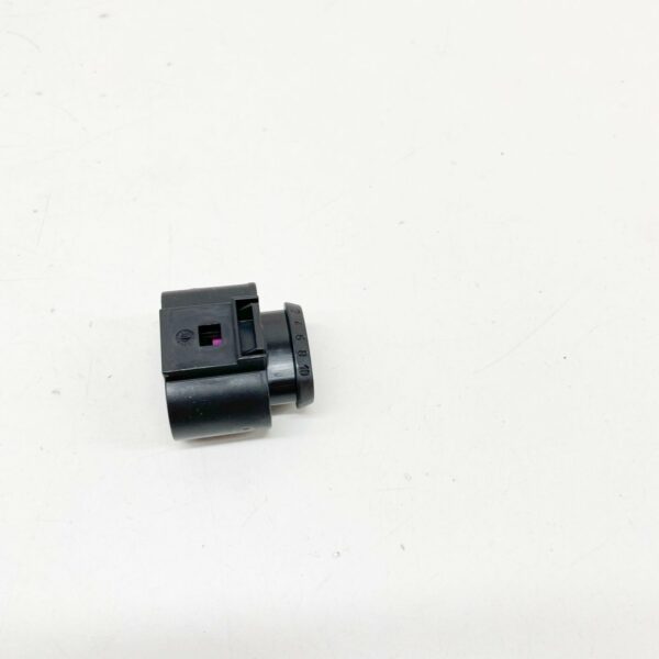 NEW MB ML W164 VALVE UNIT SELF-LEVELLING DEVICE PLUG A0465458928 ORIGINAL - Image 3