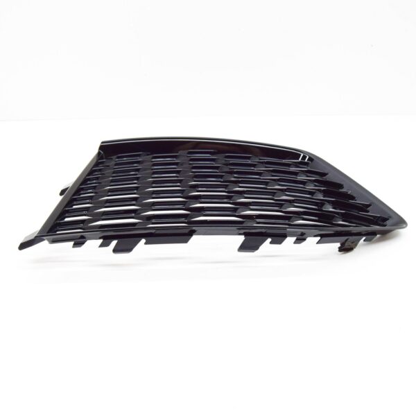 NEW AUDI RSQ3 8U FRONT RIGHT BUMPER AIR GUIDE GRILLE 8U0807682MT94 ORIGINAL - Image 3