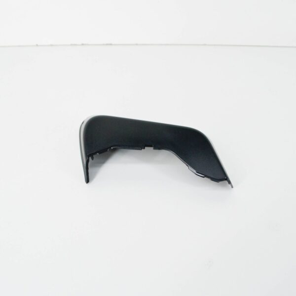 NEW AUDI Q8 4MN REAR RIGHT TAIL LIGHT TRIM COVER 4M8945256 ORIGINAL - Image 3