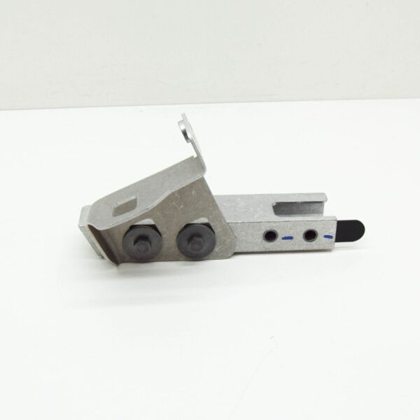 NEW MERCEDES-BENZ AMG GT X290 FRONT RIGHT BUMPER BRACKET A2906200200 ORIGINAL - Image 3