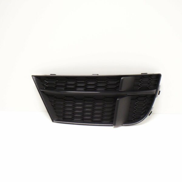 NEW AUDI A3 8V FRONT BUMPER RIGHT SIDE GRILLE 8V3807682NESM - Image 5