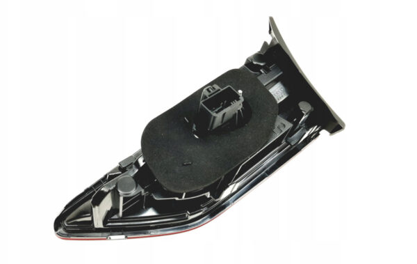 NEW VOLKSWAGEN GOLF MK8 REAR LEFT INNER TAILLIGHT LHD 5H0945093C ORIGINAL - Image 3