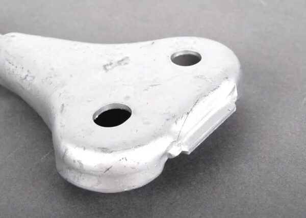 NEW MERCEDES-BENZ E W211 REAR MUFFLER SUSPENSION BRACKET A2114921141 ORIGINAL - Image 3