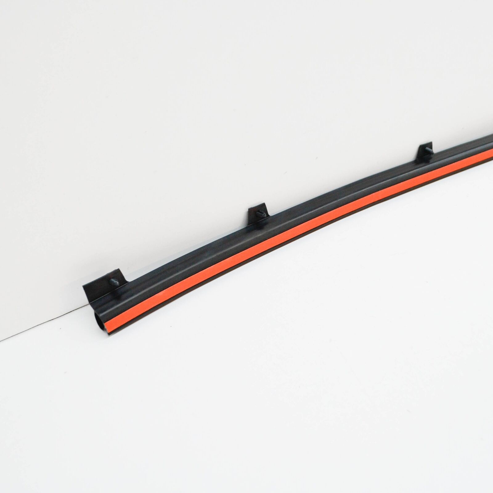 NEW MERCEDES-BENZ C-CLASS W204 ENGINE HOOD SEAL A2048800297 ORIGINAL 3 NEW MERCEDES-BENZ C-CLASS W204 ENGINE HOOD SEAL A2048800297 ORIGINAL - Image 3