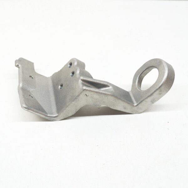 NEW MB E W213 FRONT RIGHT LOWER RADIATOR BRACKET MOUNT A2135052200 ORIGINAL - Image 3