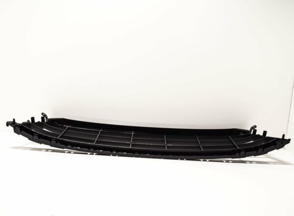 NEW VOLKSWAGEN SCIROCCO FRONT BUMPER CENTER LOWER GRILLE 1K8853677D9B9 ORIGINAL - Image 3