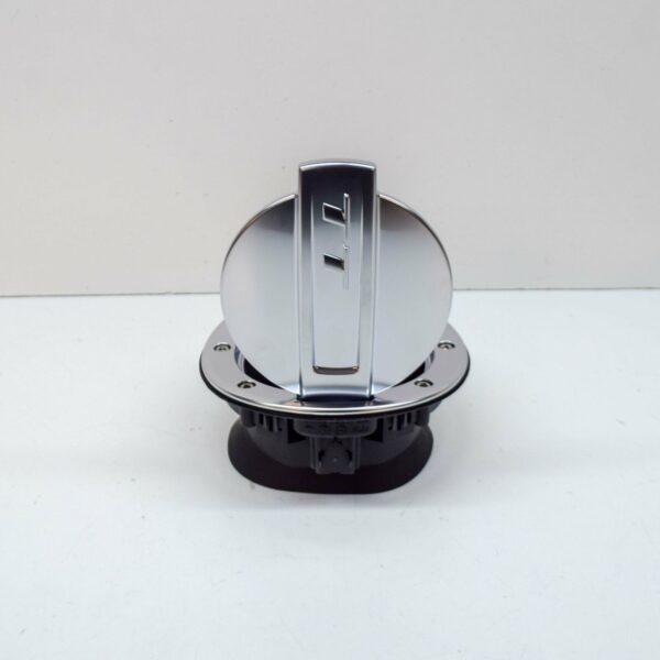 NEW AUDI TT FV MK3 REAR FUEL TANK FILLER DOOR 8S0809857E3Q7 ORIGINAL - Image 3