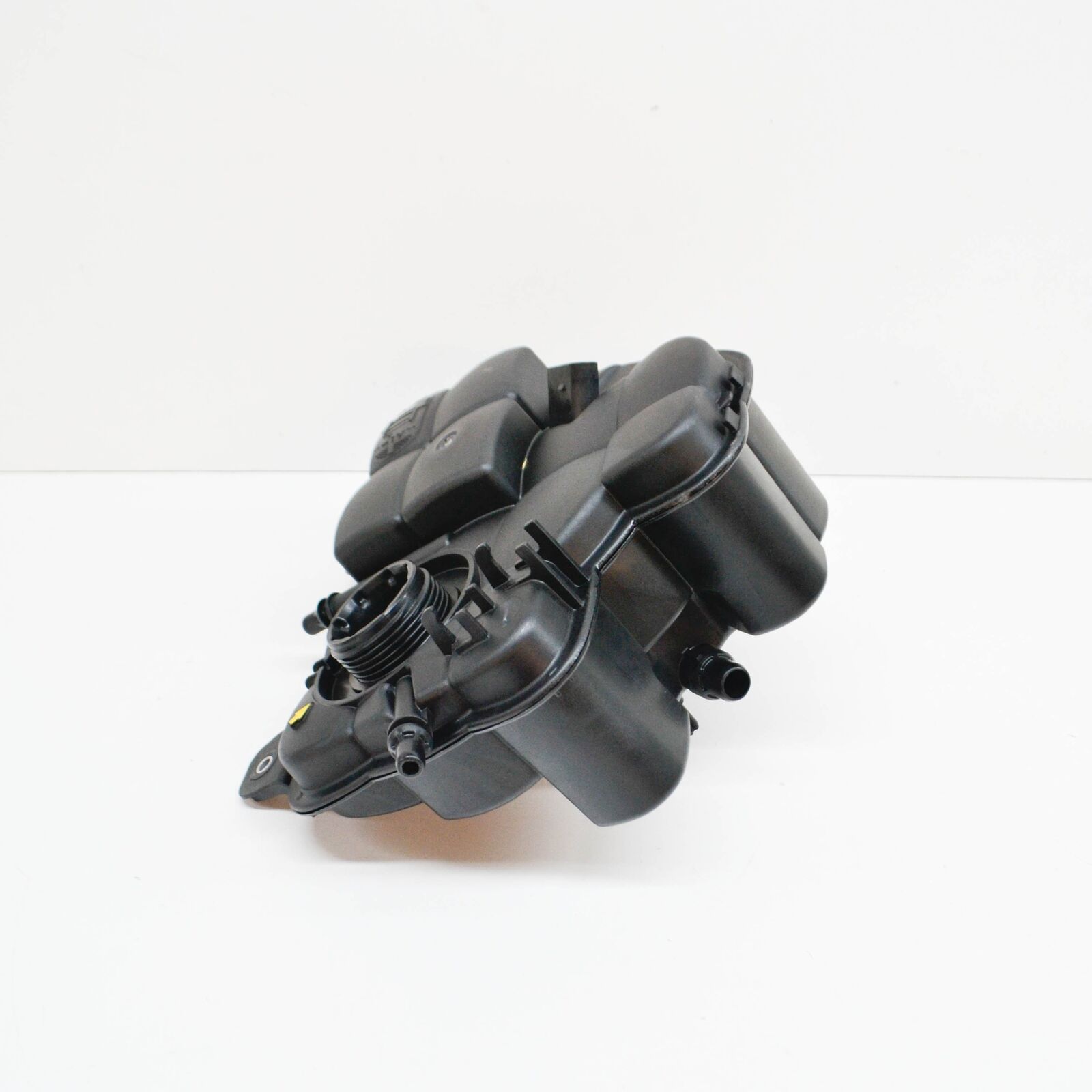 NEW BMW M8 GRAN COUPE G16 F93 EXPANSION TANK 17137889450 ORIGINAL 3 NEW BMW M8 GRAN COUPE G16 F93 EXPANSION TANK 17137889450 ORIGINAL - Image 3