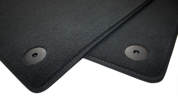NEW AUDI R8 4S FRONT FLOOR MAT SET LHD 4S1863691QA5 ORIGINAL - Image 3