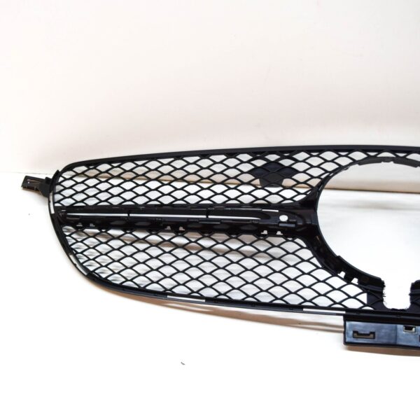 NEW MERCEDES-BENZ GLE COUPE C292 RADIATOR GRILLE A2928880160 ORIGINAL - Image 3