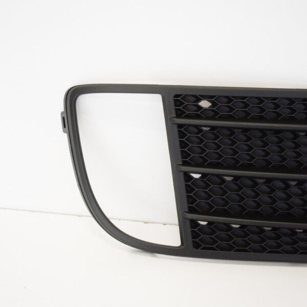 NEW VOLKSWAGEN GOLF MK6 FRONT RIGHT FOG LIGHT TRIM GTI 5K0853666C9B9 ORIGINAL - Image 3