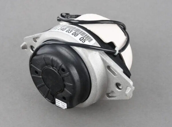 NEW MERCEDES-BENZ GLE W166 LEFT SIDE ENGINE MOUNT A1662400300 2016 ORIGINAL - Image 3