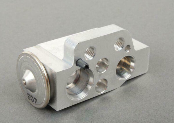 NEW AUDI A3 8P AIR CONDITIONER EXPASION VALVE 1K0820679 - Image 5