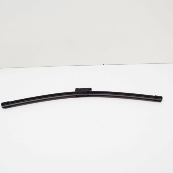 NEW VOLKSWAGEN PASSAT B8 FRONT AERO WIPER BLADE SET LHD 3G1998002 - Image 5