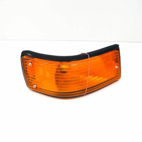 NEW BMW 5 E28 FRONT LEFT TURN CORNER LIGHT INDICATOR 1373297 63131373297 - Image 3