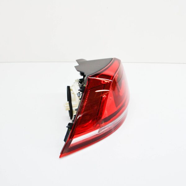 NEW VOLKSWAGEN GOLF VARIANT 5G MK7 REAR LEFT OUTER TAILLIGHT 5GM945095E - Image 5