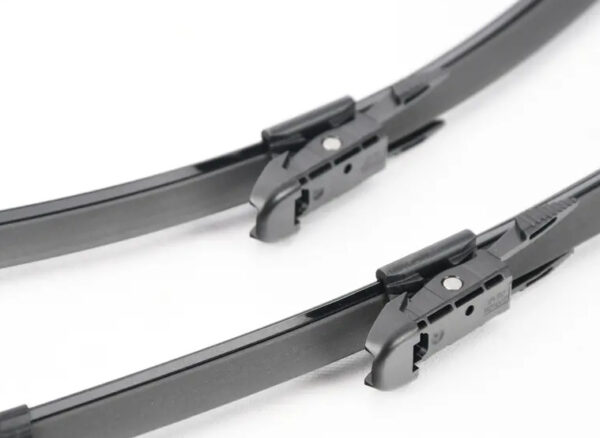 NEW MERCEDES-BENZ B W246 FRONT WIPER BLADE SET RHD A2468201345 ORIGINAL - Image 3